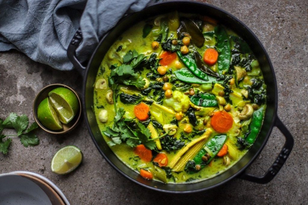 Chickpea and Spinach Thai Green Curry gaeng keow
